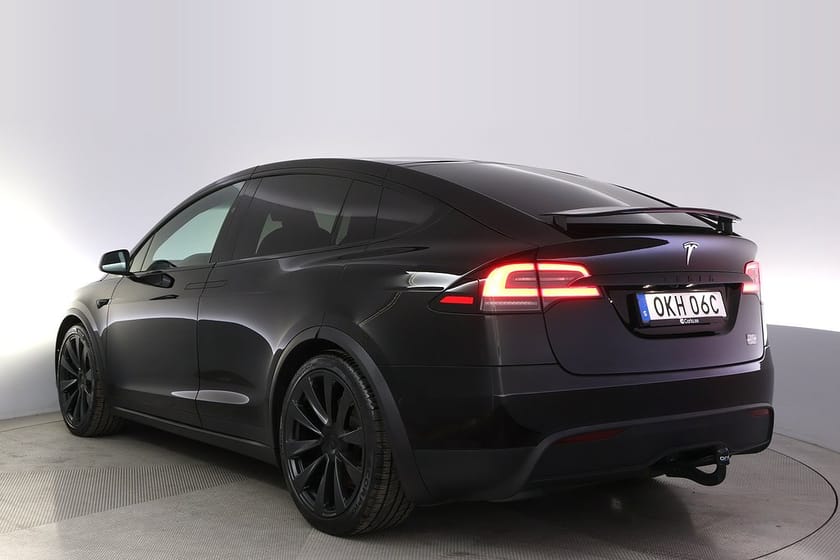 Bild 4 av Tesla Model X Plaid 6-sits Autopilot Pano Yoke Drag