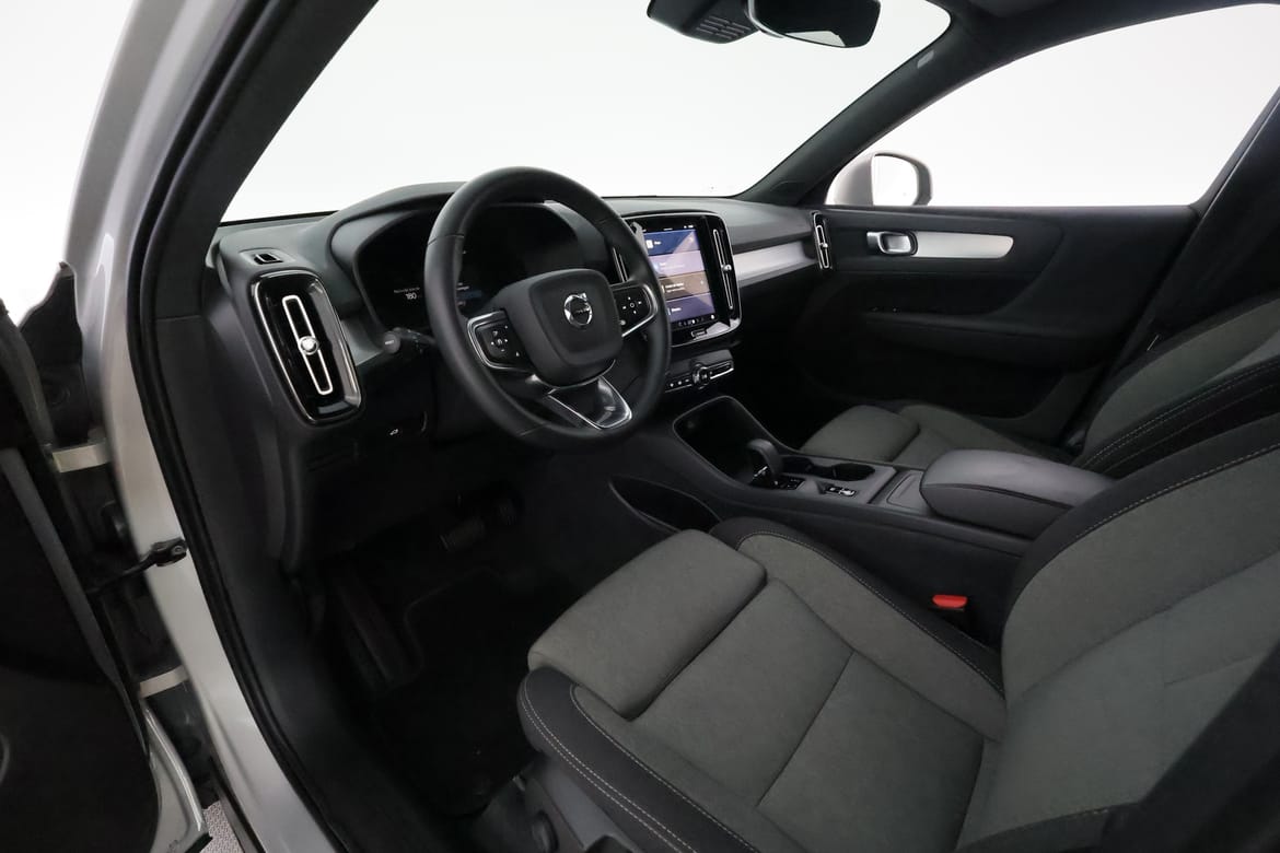 Volvo XC40 2024 - miniatyr 10