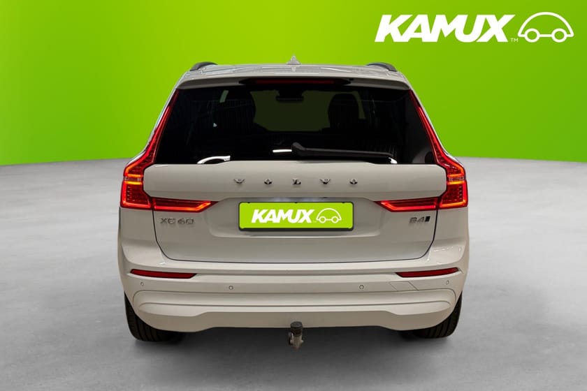 Bild 5 av Volvo XC60 B4 AWD Momentum Advanced Kamera Värmare Elstolar Drag