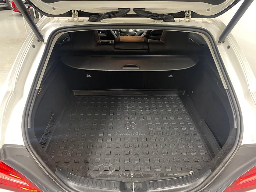 Bild 5 av Mercedes-Benz CLA 200 Shooting Brake 7G-DCT AMG Drag Pano  3.99 RÄNTA