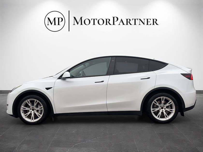 Bild 5 av Tesla Model Y Long Range AWD Autopilot Panorama 514hk