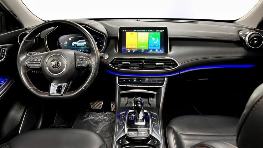 Bild 4 av MG EHS PHEV PLUG IN HYBRID |Carplay|360°|Navi|Pano LUXURY Laddhybrid 258hk Navi|360Kamera|Moms