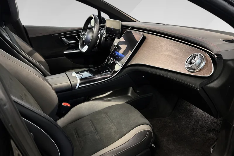 Mercedes-Benz AMG EQE 43 4MATIC bilde 18