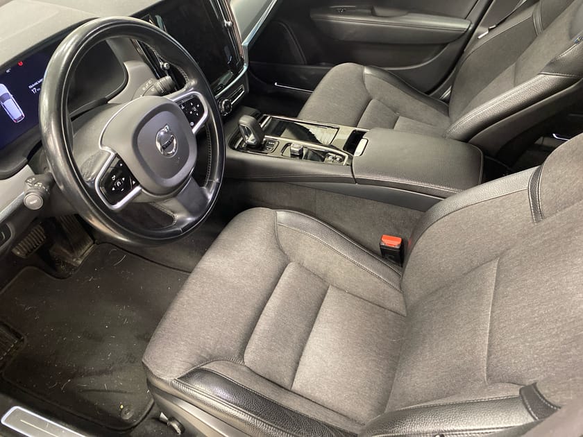 Bild 2 av Volvo V90 Recharge T6 II Inscr Expression