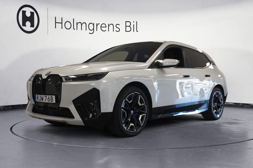 Bild 1 av BMW iX xDrive40 Sportpaket Innovation Exclusive Comfort Soft Drag hk