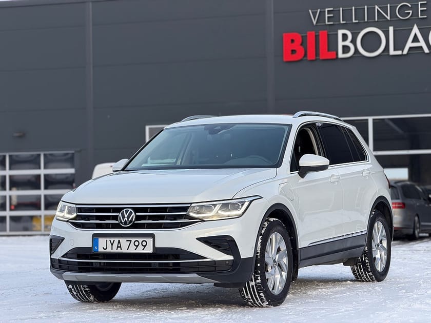 Bild 2 av Volkswagen Tiguan eHybrid 1.4 TSI Drag 360 Kamera Navi Moms