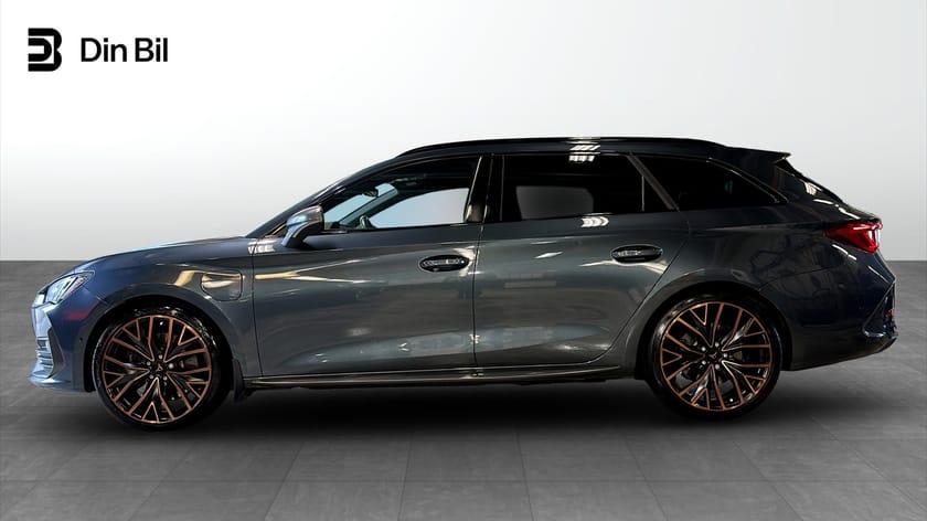Bild 2 av CUPRA Leon Sportstourer e-Hybrid VZ 1.4 TSI 245 hk DSG6 Laddhybrid