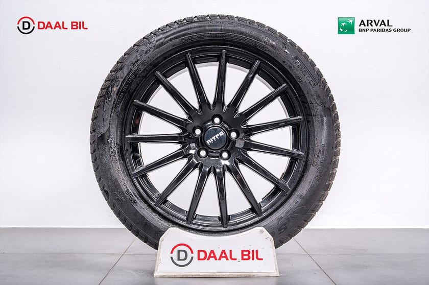Bild 5 av Volvo XC40 Recharge Twin motor AWD 408HK ULTIMATE PANO H/K® 360°-KAM