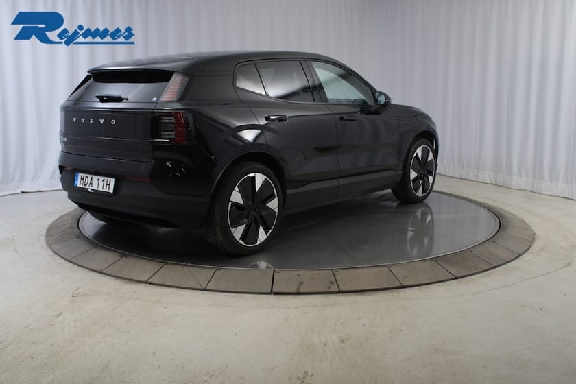 Bild 3 av Volvo EX30 Single Motor Extended Range M R Plus Edition