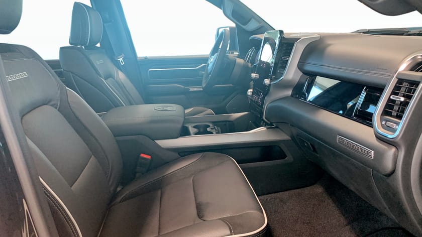 Bild 3 av RAM 1500 Crew Cab Laramie Night Edition