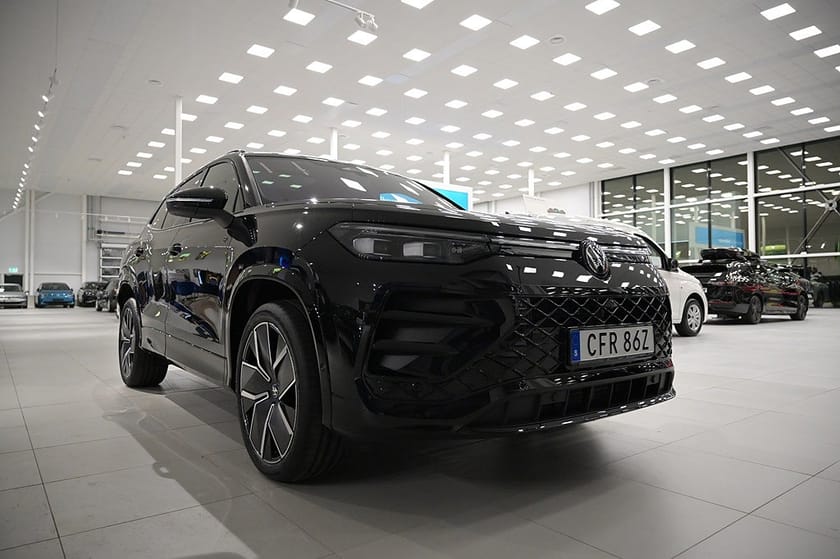Bild 3 av Volkswagen Tayron 7-seater R-Line Edition Black Style, Drag, Värmare
