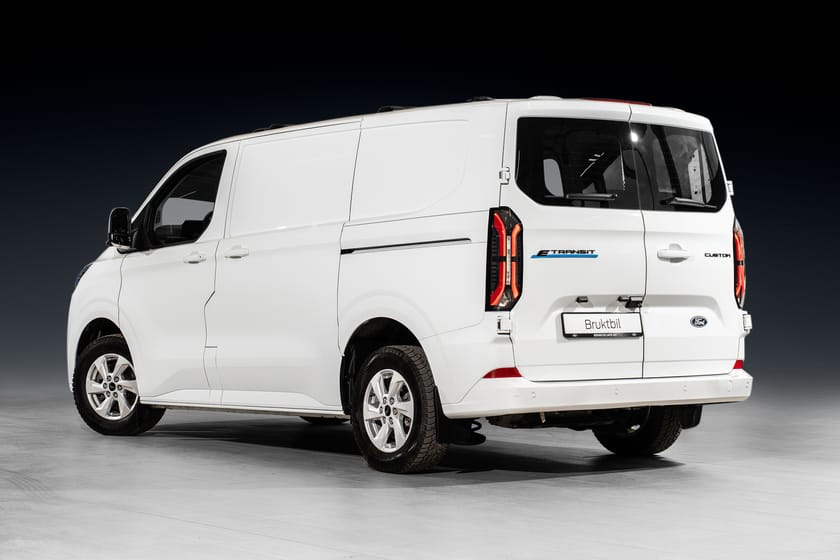 Bilde 5 av Ford E-Transit Custom 320 L1 Limited 218hk / KROK / APP / R.KAM / ACC