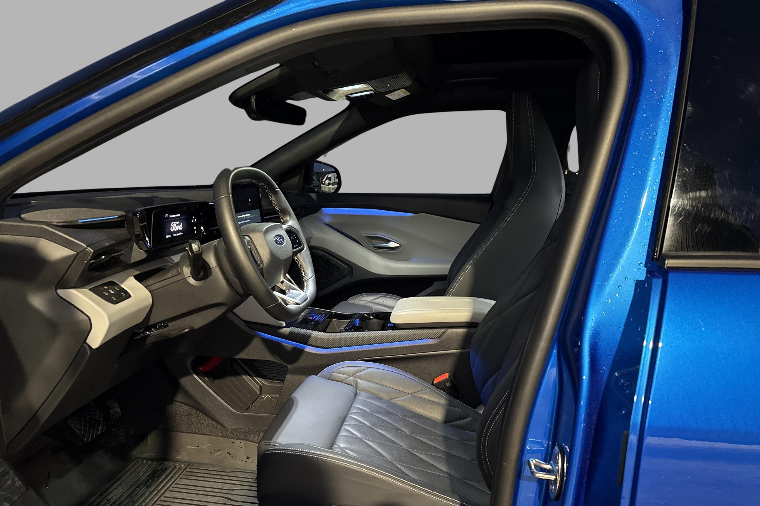 Thumnail bilde 2 av Ford Explorer EV Extended Range AWD