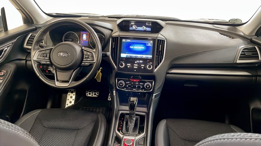 Bild 4 av Subaru Forester e-Boxer XFuel 150Hk / Kamera / CarPlay