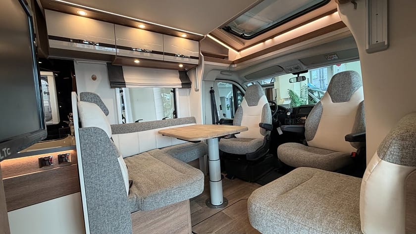 Bild 5 av Dethleffs Campervan Fiat Trend T 7057 Automat, Cykelställ, AC, Separat toalett & dusch