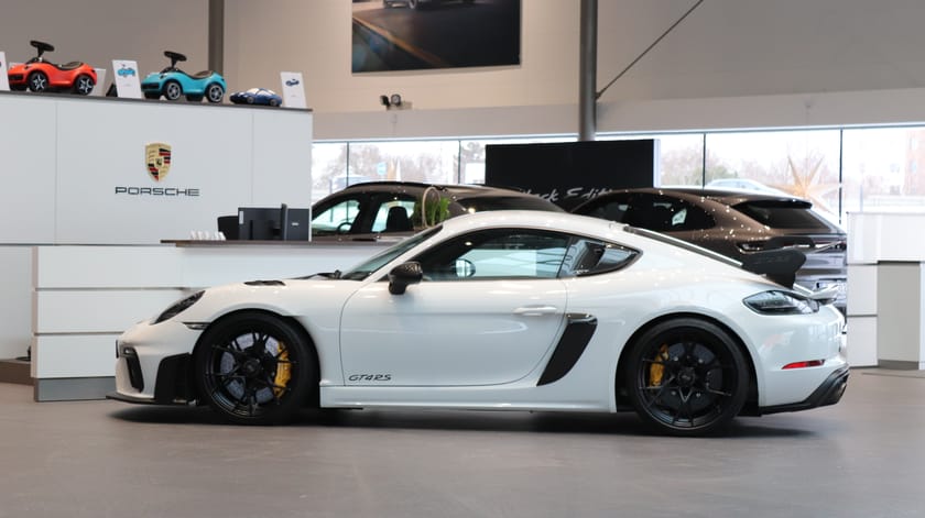 Bild 4 av Porsche 718 Cayman GT4 RS 