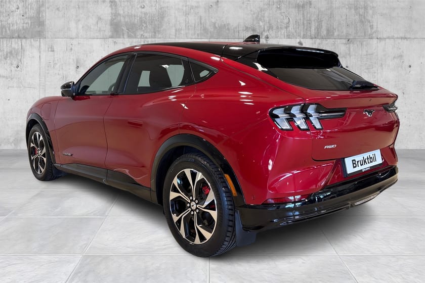 Bilde 3 av Ford Mustang Mach-E Long Range AWD Premium B&O/360°Kamera/ACC/El.seter/Varmer/Carplay