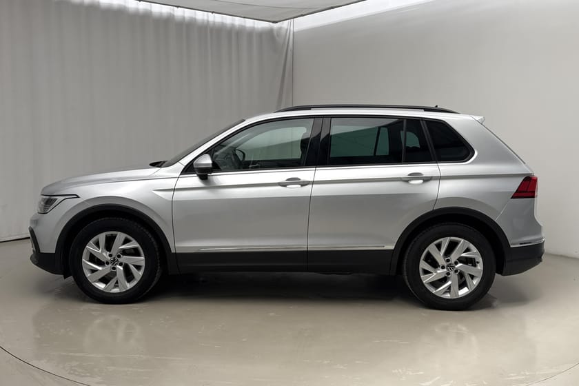 Bild 2 av Volkswagen Tiguan 1.5 TSI 150hk Cockpit Värmare CarPlay Drag
