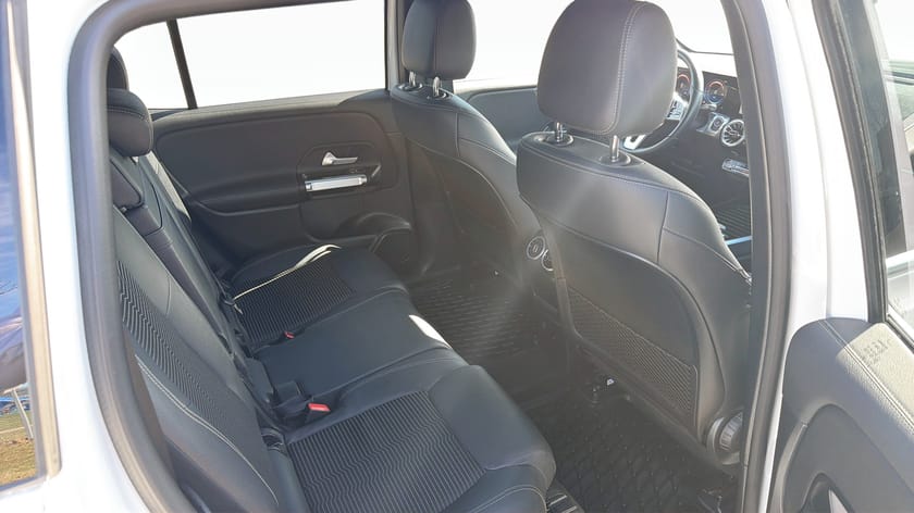 Bild 5 av Mercedes-Benz EQB 300 4MATIC SE-Edition 7-Sits Adaptiv Värmare