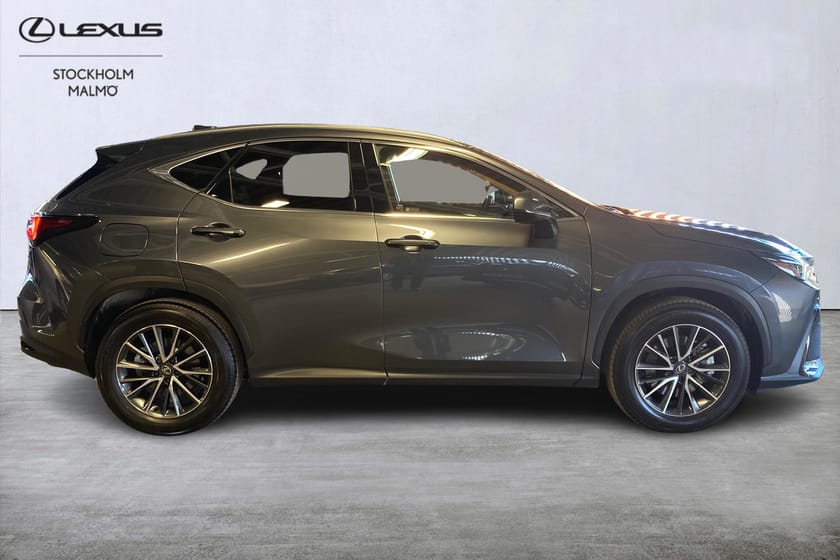 Bild 5 av Lexus NX 450h+ AWD Business Plus Skinn B-kam Drag Värmare