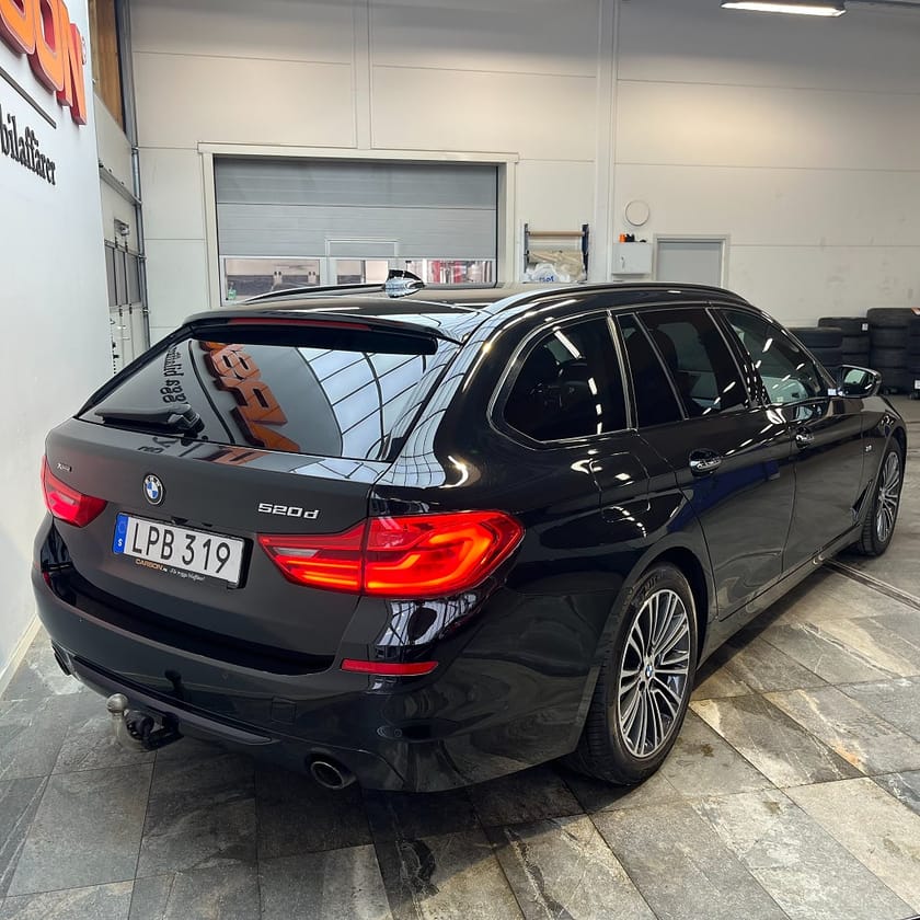 Bild 4 av BMW 520d xDrive Touring Aut Sport line Backkamera Navi Dragkrok