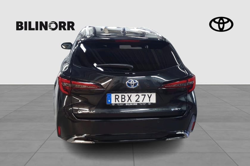 Bild 4 av Toyota Corolla Touring Sports Hybrid 1,8 STYLE PLUSPAKET | VHJUL | MV |