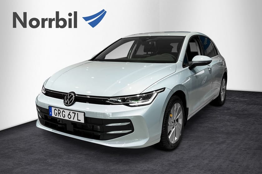 Bild 2 av Volkswagen Golf eTSI 150 DSG Sportstolar lågmil Kamera 17 tum