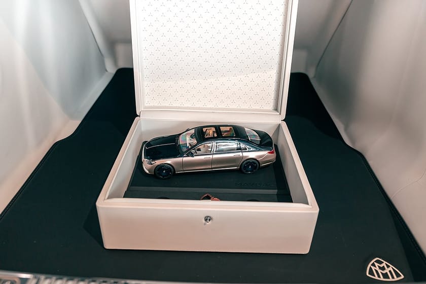 Bild 4 av Mercedes-Benz Maybach S 680 4MATIC Haute Voiture 146/150 V12