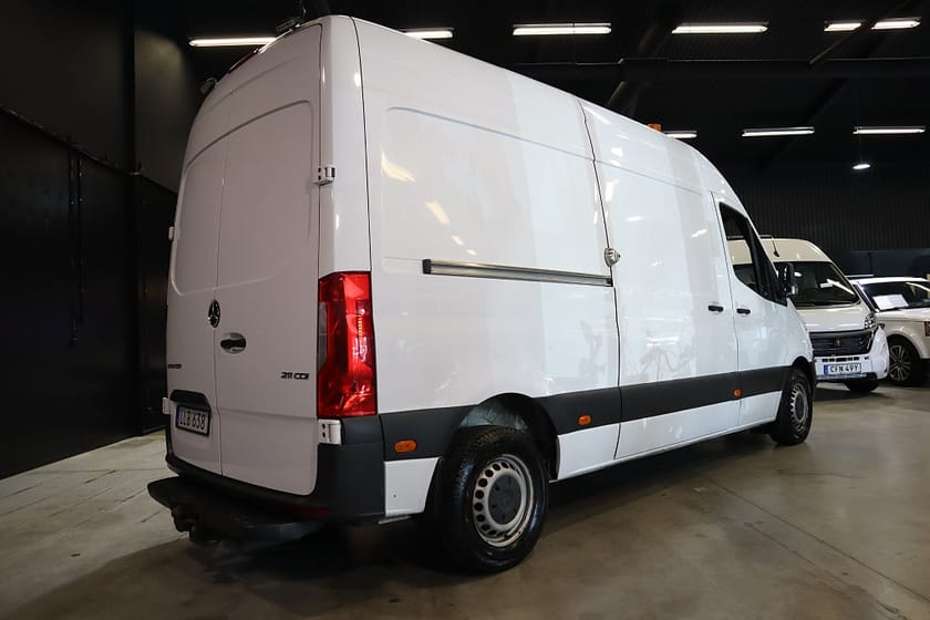 Bild 4 av Mercedes-Benz Sprinter 211 CDI FWD Panel Van Skåpbil (114hk) L2H2