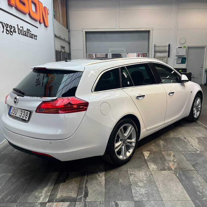 Bild 4 av Opel Insignia Sports Tourer 2.0 CDTI Cosmo Drag Pano Dieselvärmare