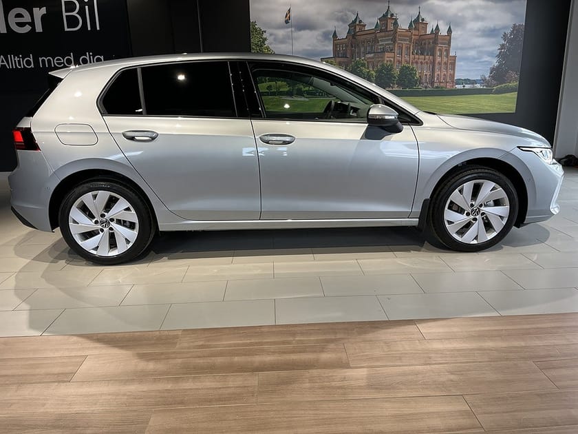 Bild 4 av Volkswagen Golf LIFE 1,5 ETSI 150 HK DSG7
