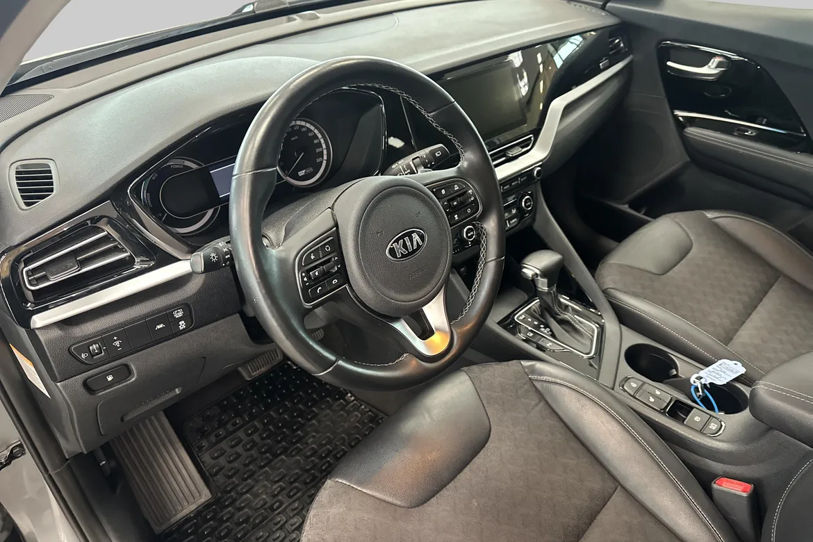 picture of a car