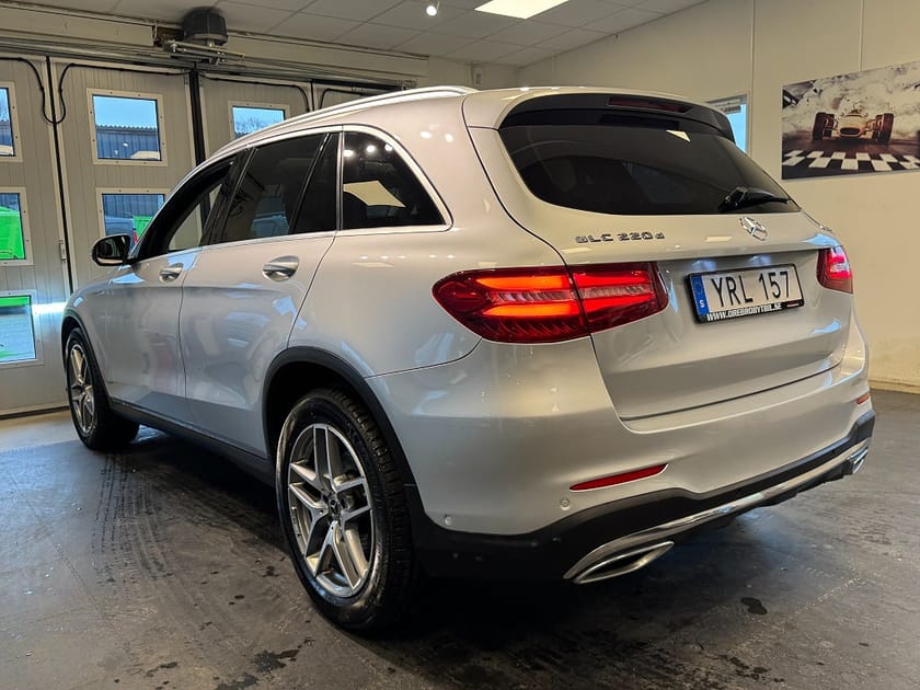 Bild 3 av Mercedes-Benz GLC 220 d 4MATIC 9G-TRONIC AMG Line Pano Drag
