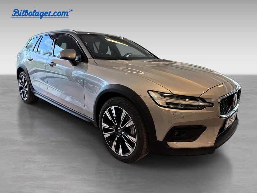 Bild 3 av Volvo V60 Cross Country B4 AWD Diesel Plus