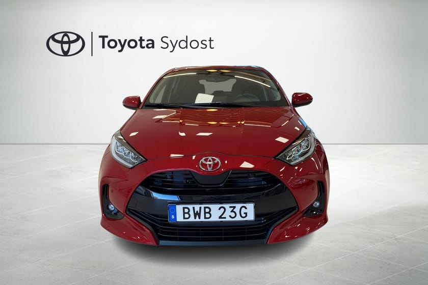Bild 5 av Toyota Yaris Hybrid 115 5d. Active Plus Säkerhetspaket Automat Rattvärme Backkamera mm.