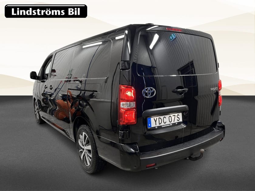 Bild 4 av Toyota Proace L2 Professional 2.0D 180hk S&V-Hjul Moms