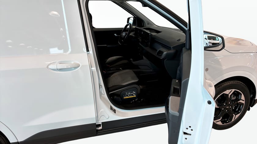 Bild 3 av Ford E-Transit Courier EL 43kWh / Skåp Limited 136Hk / 0% ränta