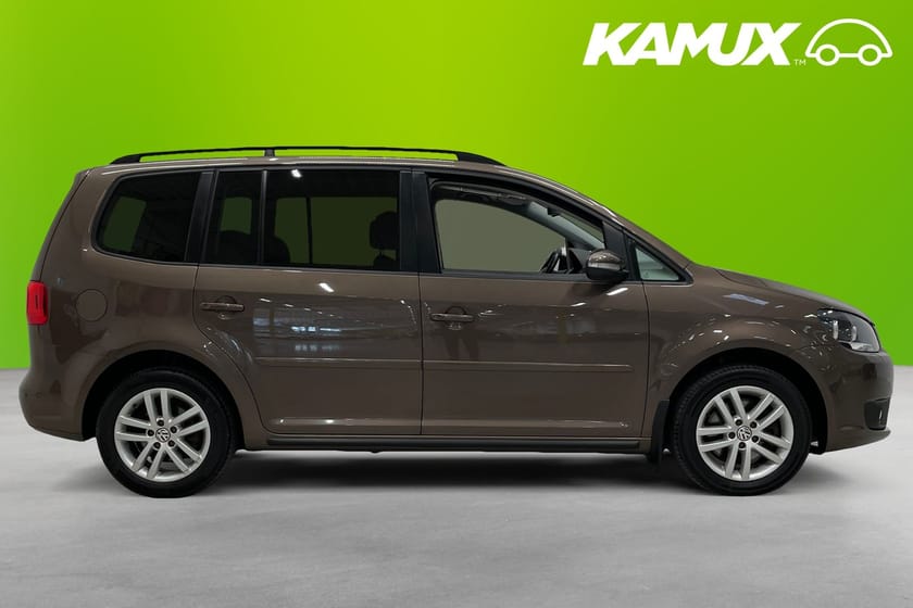 Bild 2 av Volkswagen Touran 7-seater 1.4 TSI Masters 7-Sits 140HK kamera Park Assist Drag