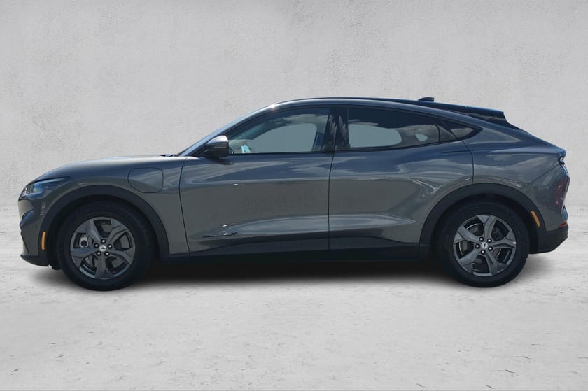 Bilde 2 av Ford Mustang Mach-E Long Range LR RWD / Fjernstart / Apple Carplay / Skinnseter ++