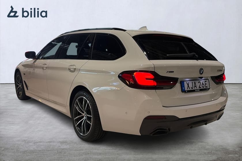 Bild 2 av BMW 530e xDrive Touring Steptronic M Sport/Drag/Pano/HiFi/Navi