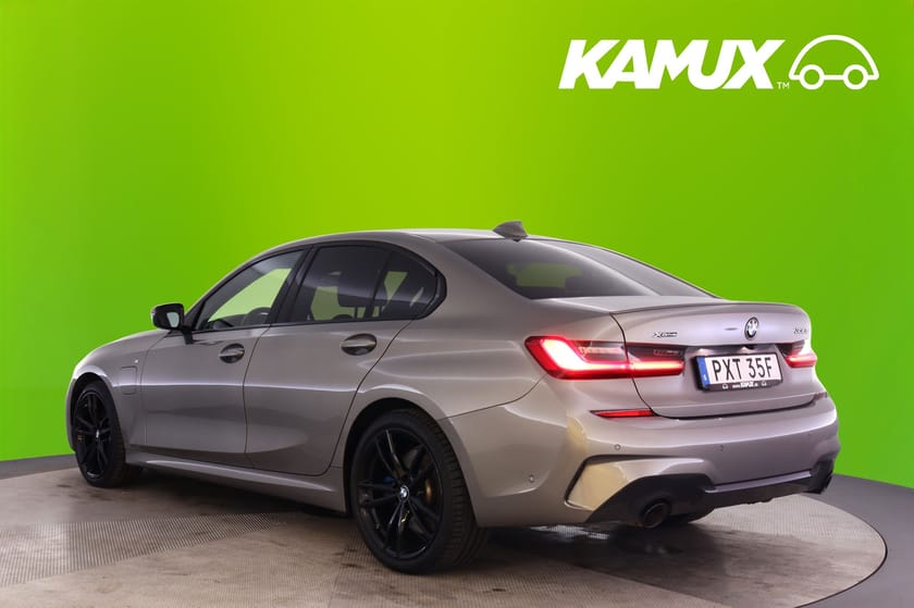 Bild 5 av BMW 330e xDrive Sedan M-Sport 19" GPS Drag B-Kam HiFi Adpt Farth Shadow