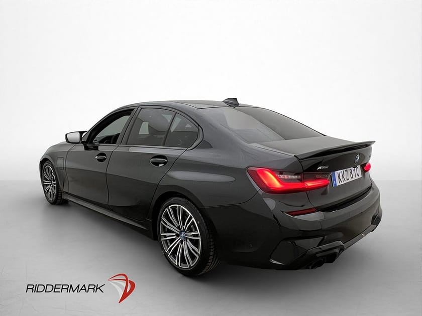 Bild 5 av BMW 330e xDrive Sedan M Sport Drag Skinn Kamera CarPlay