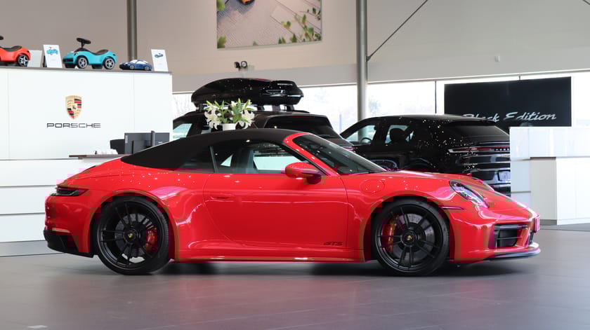 Bild 2 av Porsche 911 Carrera 4 GTS Cabriolet 480 hk / Sätesventilation / Innodrive / BOSE Surround