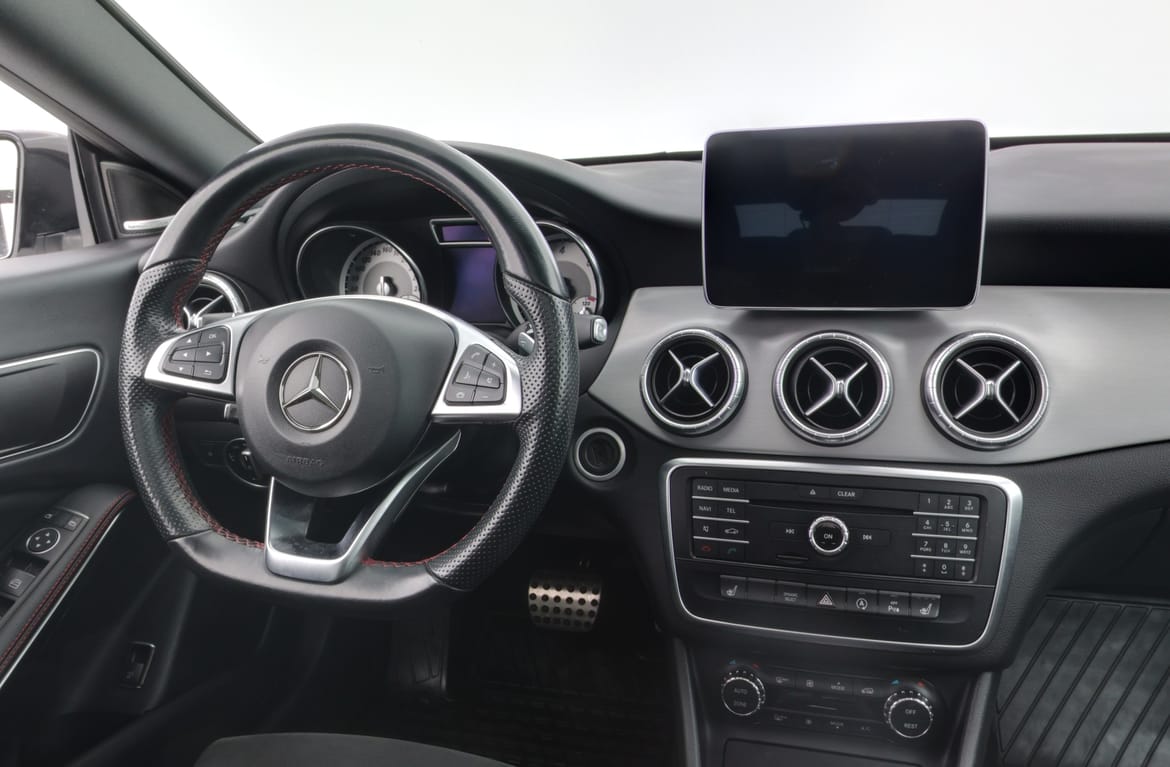 Mercedes-Benz CLA 2016 - miniatyr 8