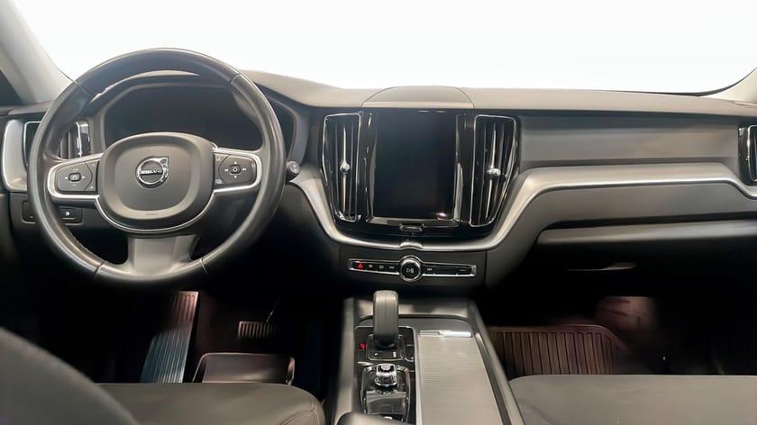 Bild 4 av Volvo XC60 Recharge T6 AWD Panorama Backkamera Rattvärme