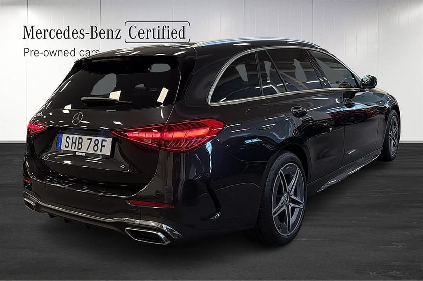 Bild 3 av Mercedes-Benz C 300 T e de 4MATIC AMG Line 360° Elstol Navi Carplay