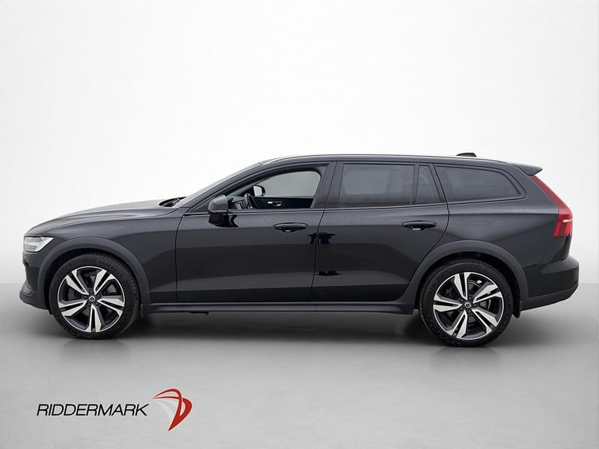 Bild 4 av Volvo V60 Cross Country D4 AWD 190hk Momentum Kamera CarPlay