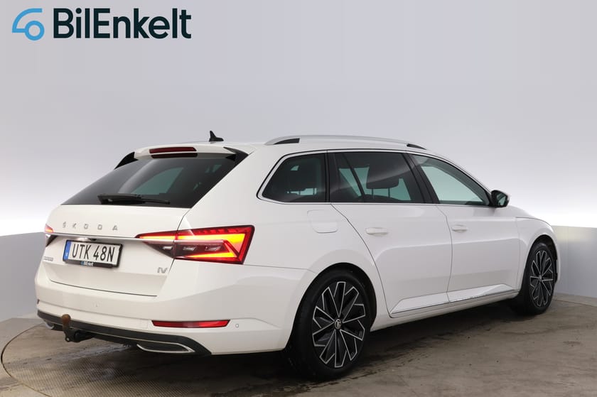 Bild 3 av Škoda Superb iV Combi 1.4 TSI DSG L&K Cockpit Läder Canton
