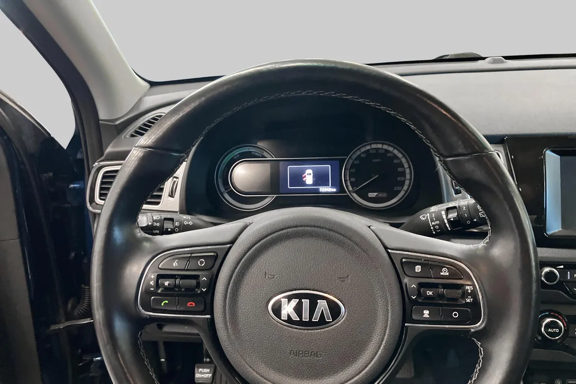 picture of a car