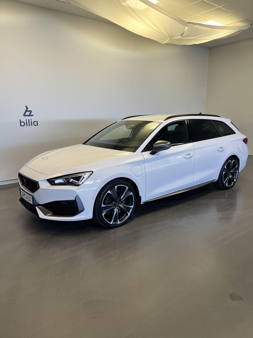 Bild 1 av CUPRA Leon Sportstourer e-Hybrid ST